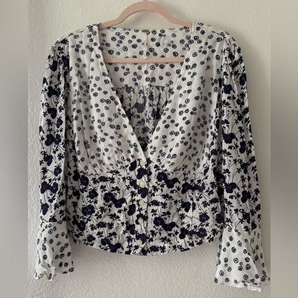 Free People Lady Bohemian Bell Floral Crop Smock Top Blue Boho Button Blouse L - Picture 3 of 13